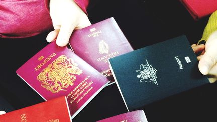 Selon la Banque mondiale, 1,1 milliard de personnes sont sans document d'identité dans le monde. (JULIETTE KUNSTMAN / EYEEM / GETTY IMAGES)