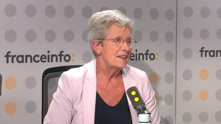 Geneviève Darrieussecq, ministre de la Santé et de l'Accès aux soins, le 4 octobre sur franceinfo (FRANCEINFO / RADIO FRANCE)