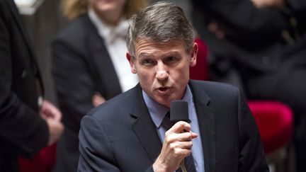 Vincent Peillon, le ministre de l'Education, &agrave; l'Assembl&eacute;e nationale &agrave; Paris, le 9 octobre 2013. (FRED DUFOUR / AFP)