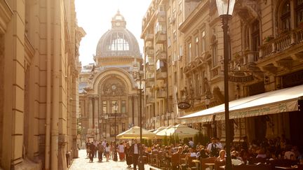 La vieille ville de Bucarest (ALEXANDER SPATARI / MOMENT RM / GETTY IMAGES)