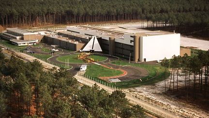 Vue générale non datée du Centre du Commissariat à l'énergie atomique/Centre d'études scientifiques et techniques d'Aquitaine (CEA/CESTA), au Barp, près de Bordeaux. (DSK / CEA)