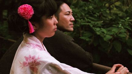 Mahiro Tanimoto et Ishii Yuichi dans "Family Romance, LLC" de Werner Herzog.&nbsp; (Nour Films)