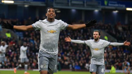 L'attaquant de Manchester United, Anthony Martial, délivre les siens (LINDSEY PARNABY / AFP)