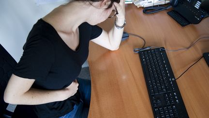 Au Japon, moins de 10% des femmes qui souffrent de ces douleurs osent demander ce congé spécial. (EMMA BUONCRISTIANI / MAXPPP)