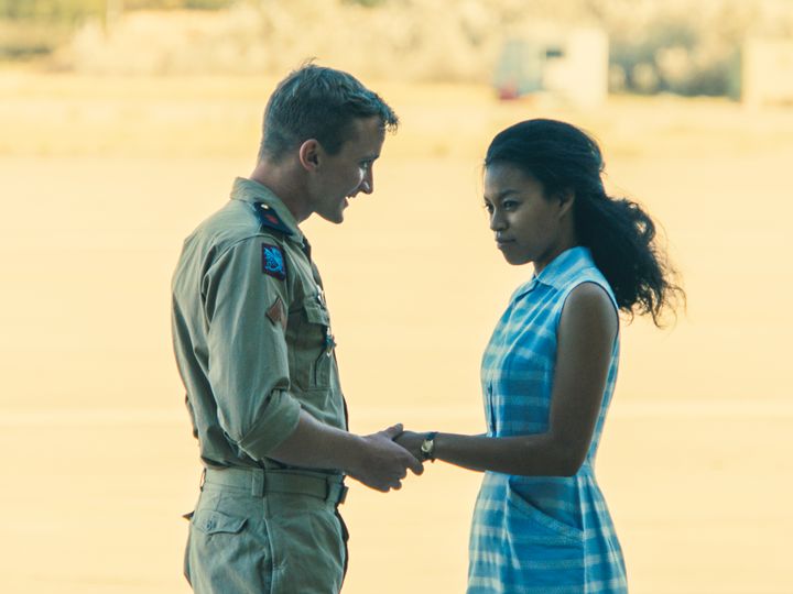 Hugues Delamarlière et Amely Rakotoarimalala dans le film "L'île rouge", de Robin Campillo, mai 2023 (MEMENTO DISTRIBUTION)