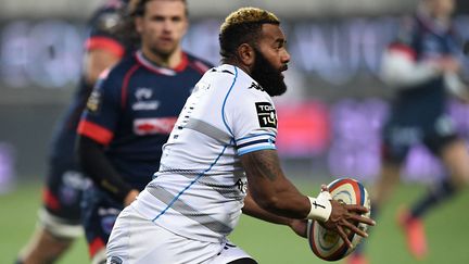 Timoci Nagusa, ailier du FC Grenoble, a annoncé prendre un congé paternité le 11 octobre. (JEAN-PIERRE CLATOT / AFP)