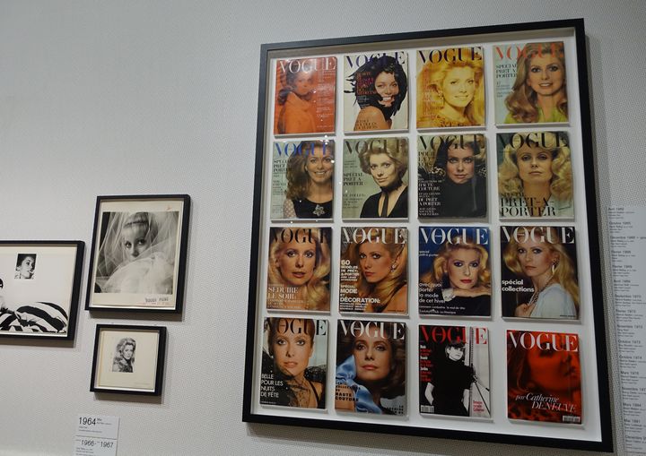 Exposition Vogue Paris 1920-2020&nbsp;au Palais Galliera : l'actrice Catherine Deneuve est, avec la mannequin&nbsp;Kate&nbsp;Moss, celle qui a posé pour le plus grand nombre de couvertures (CORINNE JEAMMET)