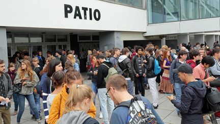 Des étudiants sur le campus de l'université de Strasbourg, le 21 septembre 2016 (MAXPPP)