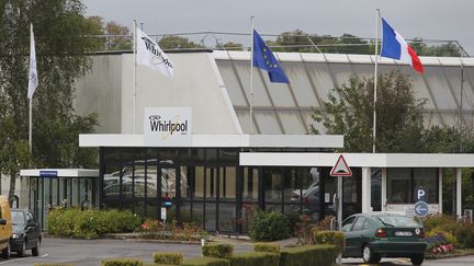 Entrée de l'usine Whirpool d'Amiens. Image d'illustration. (FRED HASLIN / MAXPPP)