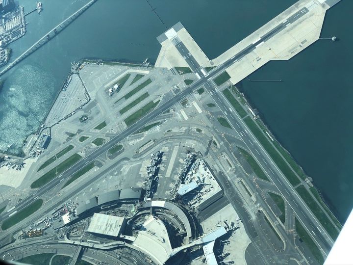 L'aéroport de Laguardia, l'un des aéroports de New York, sans un seul avion (Delestrade)