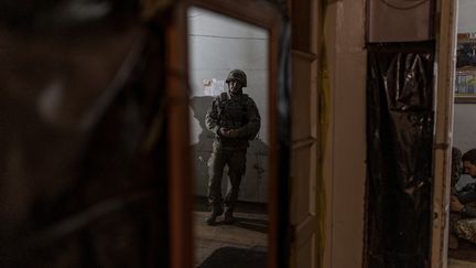 Un soldat ukrainien près de Bakhmout, en Ukraine, le 22 août 2023. (DIEGO HERRERA CARCEDO / ANADOLU AGENCY / AFP)