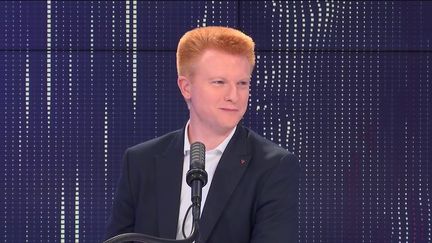 Adrien Quatennens était l'invité de franceinfo mercredi 15 septembre 2021.&nbsp; (FRANCEINFO / RADIOFRANCE)