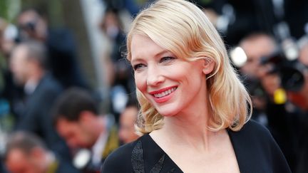 Cate Blanchett lors de son arrivée au Festival de Cannes, le 19 mai 2015. (VALERY HACHE / AFP)