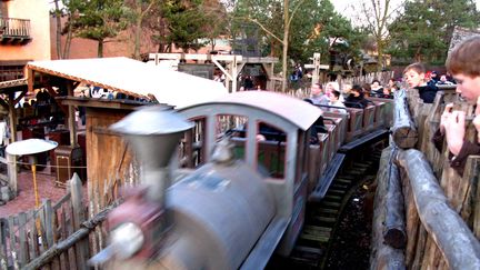 "Le Train de la mine" est l'une des attractions prisées de Disneyland Paris. (MAXPPP)