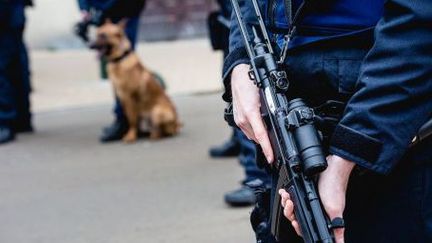 Policier dans les rues de Bruxelles (AURORE BELOT / BELGA / AFP)