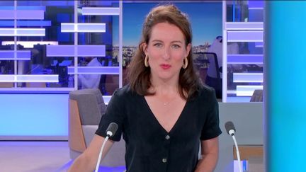 Le JT de 23h de franceinfo du dimanche 23 juin, présenté par Julia Van Aelst, est consultable en ligne en replay pour voir et revoir ce journal télévisé qui décrypte l'actualité. Retrouvez les dernières infos du week-end, les grands reportages, les interviews et les explications de la rédaction sur toute l’actualité nationale et internationale. (FRANCEINFO)