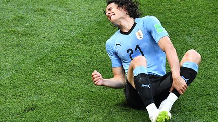 L'attaquant uruguayen Edison Cavani face à l'Arabie saoudite le 20 juin 2018 à Rostov (Russie). (JOE KLAMAR / AFP)