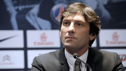 Le directeur sportif du PSG, le 18 juillet 2012, lors d'une conf&eacute;rence de presse &agrave; Paris. (BERTRAND GUAY / AFP)