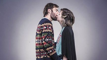 Le baiser d'un couple mixte arabe et juif (capture d&#039;écran du site TimeOut Tel Aviv)