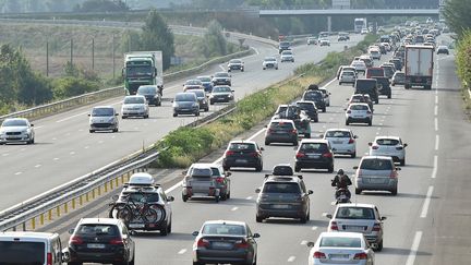 Une autoroute près de Toulouse. (illustration) (REMY GABALDA / AFP)