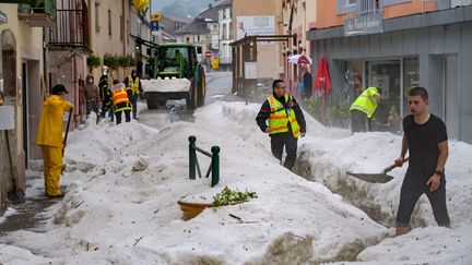 Une rue de Plombières-les-Bains (Vosges), le 29 juin 2021. (MAXPPP)