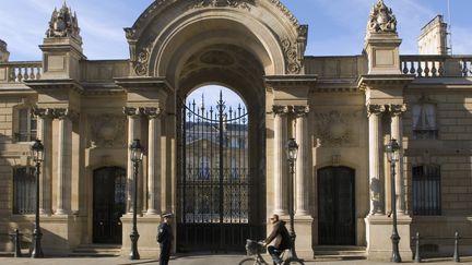 Entr&eacute;e du Palais de l'Elys&eacute;e, &agrave; Paris, le 6 mars 2010. (DANIEL THIERRY/PHOTONONSTOP/AFP)