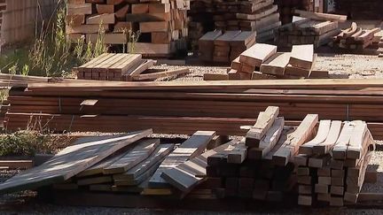 Construction : une pénurie de bois inédite inquiète les artisans