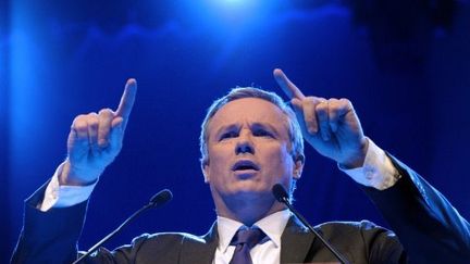 Nicolas Dupont-Aignan en meeting au Bataclan (Bertrand Guay)