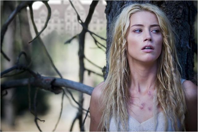 Amber Heard dans &quot;The Ward&quot; de John Carpenter
 (Echo Lake Productions )