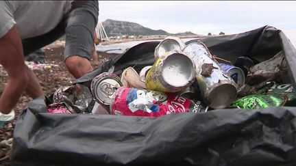 Marseille : après la pluie, la ville sous les déchets