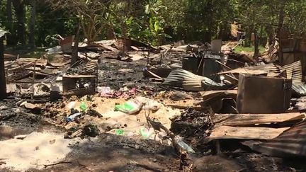 Mayotte est prise dans une spirale de violence entre bandes rivales.&nbsp;En date du mardi 22 novembre, les affrontements ont fait au moins un mort, et plusieurs blessés. (FRANCE 3)