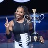 Serena Williams remporte le 23e titre de Grand Chelem de sa carrière à l'Open d'Australie, à Melbourne, le 28 janvier 2017. (RECEP SAKAR / ANADOLU AGENCY / AFP)