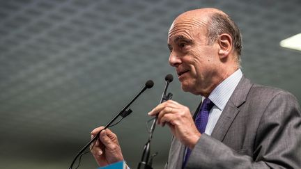 Alain Jupp&eacute;, ancien Premier ministre et actuel maire UMP de Bordeaux, le 12 mars 2015 &agrave; Albertville (Savoie). (JEAN-PHILIPPE KSIAZEK / AFP)