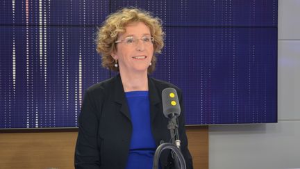 Muriel Pénicaud, ministre du Travail, était l'invité de franceinfo. (RADIO FRANCE / JEAN-CHRISTOPHE BOURDILLAT)