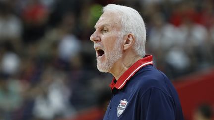 Gregg Popovich, le sélectionneur de l'équipe de basket des Etats-Unis, lors du quart de finale de la Coupe du monde de basket, opposant la France et les Etats-Unis, à Dongguan (Chine), le 11 septembre 2019. (KIM KYUNG HOON / REUTERS)