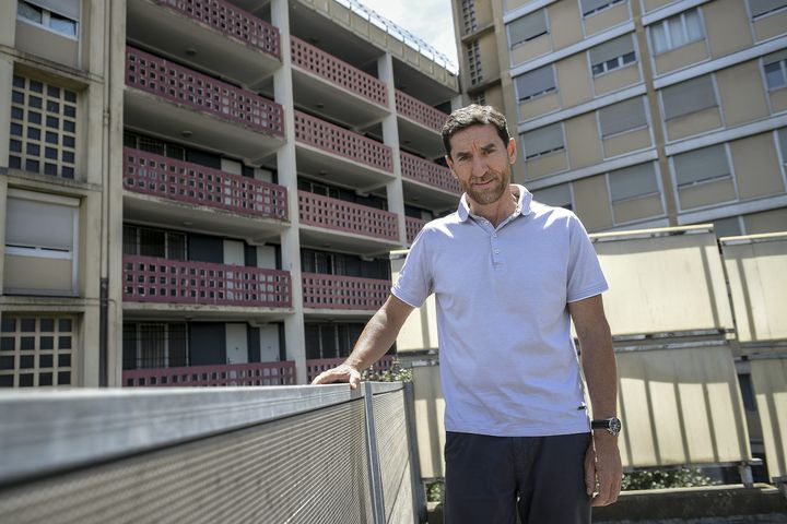 Abdelkader Lahmar lors de la campagne pour les précédentes élections législatives, le 14 juin 2022, à Bron (Rhône). (MAXIME JEGAT / LE PROGRES / MAXPPP)