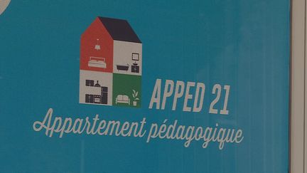 A Dijon, deux associations accompagnent les réfugiés qui dispose d'un logement individuel.&nbsp; (M. Genevois / France Télévisions)