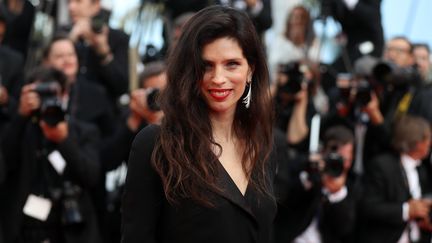 Maïwenn sur le tapis rouge du festival de Cannes, le 23 mai 2017.&nbsp; (VALERY HACHE / AFP)