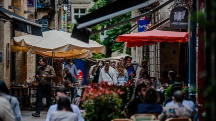 Une terrasse de bar à Bordeaux, le 19 mai 2021.&nbsp; (GUILLAUME BONNAUD / MAXPPP)