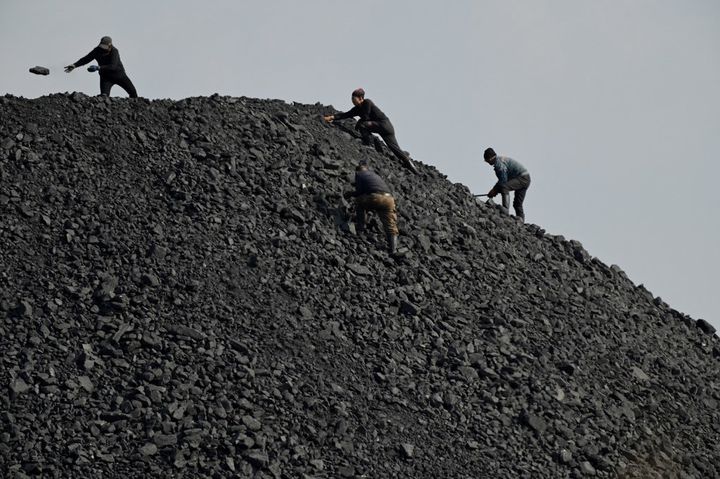 Une mine de charbon, le 2 novembre 2021 à Datong (Chine). (NOEL CELIS / AFP)