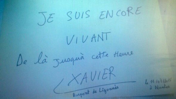 Photographie du mot sign&eacute; "Xavier Dupont de Ligonn&egrave;s" et adress&eacute; par un corbeau &agrave; une journaliste de Nantes (Loire-Atlantique), la semaine du 13 juillet 2015. (EDOUARD DA COSTA / FRANCE 3)