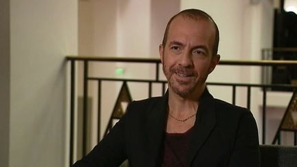 Calogero termine l'année avec brio avec un prix décerné par profession et il démarra 2018 avec une nouvelle tournée. 
 (France 3)