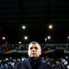 L'entraîneur de l'Olympique lyonnais, Bruno Genesio, lors&nbsp;du match de Ligue Europa contre l'Atalanta Bergame, au Mapei Stadium de Reggio Emilia&nbsp;(Italie), le 7 décembre 2017. (CIAMBELLI/SIPA)