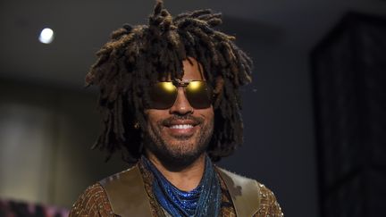 Lenny Kravitz, en marge d'une conférence de presse à Mexico, le 11 avril 2018. (ALFREDO ESTRELLA / AFP)