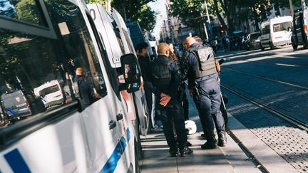 Le 2 juillet 2023, un calme relatif règne à Marseille après une nuit d'émeutes en marge de laquelle un père de famille est mort en rentrant chez lui. (NICOLAS SERVE / EPA / VIA MAXPPP)