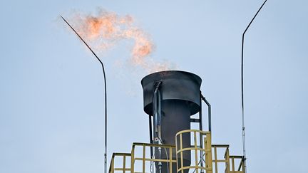 Un extracteur de méthane dans le lac Kivu, au Rwanda, en 2021. (SIMON MAINA / AFP)