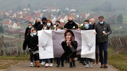 Une marche blanche en mémoire d'Estelle Luce, une DRH assassinée le 26 janvier près de Colmar (Haut-Rhin), à&nbsp;Orschwihr, le 6 février 2021. (MAXPPP)