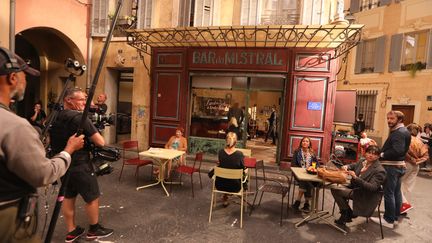 Tournage à Marseille, le 27 septembre 2022, des derniers épisodes de "Plus belle la vie". (FRANZ CHAVAROCHE / PQR / NICE MATIN / MAXPPP)