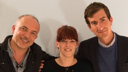 Albin, Sandra et Charles, trois Français vivant à Londres (FRANCEINFO / REGIS PICART)