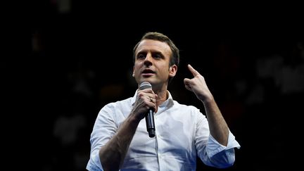 Emmanuel Macron, le 25 mars 2017 à La Réunion. (ERIC FEFERBERG / AFP)